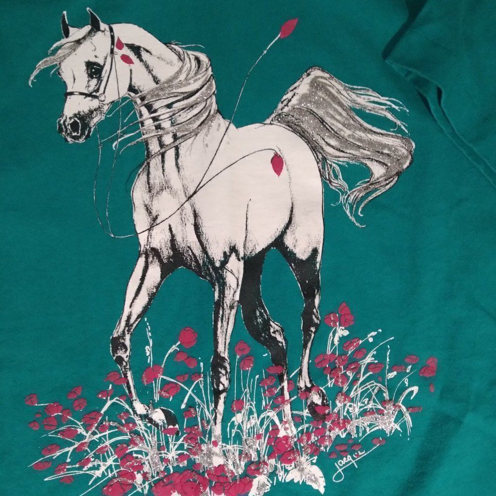 Vintage 90s Horse Flowers Meadow Illustration T-Shirt